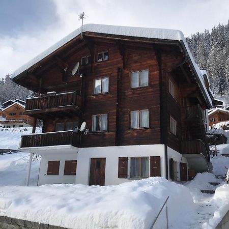 Ferienwohnung Im Chalet Boubou Wiler Dış mekan fotoğraf